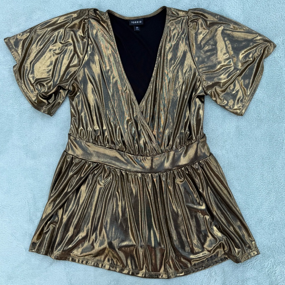 Torrid Liquid Shine Surplice Peplum Short Sleeve Top
7